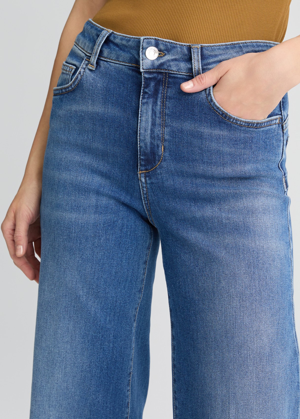 デニム・ジーパン LIU JO Woman Jeans Blue UA5279D4988 7L899 ABBIGLIAMENTO JEANS LIU JO UA5279D4988/7L899